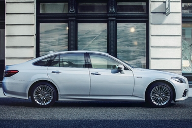 特別仕様車HYBRID 2.5 S“Elegance Style”