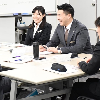 採用修正研修の様子