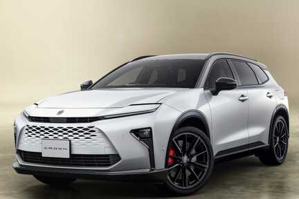 （左）：特別仕様車 ESTATE RS “THE 70th” （ベース車両はESTATE RS）